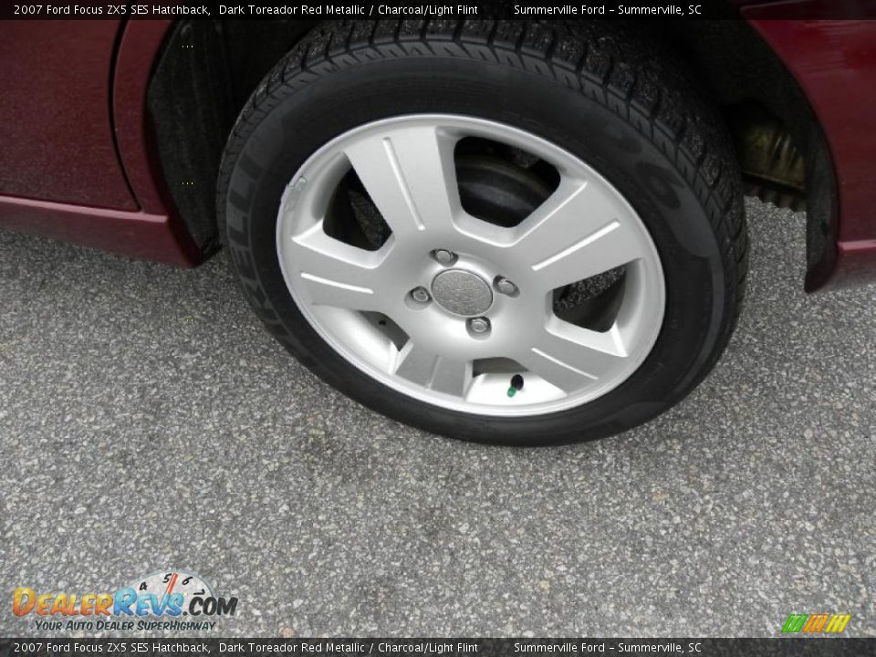 2007 Ford Focus ZX5 SES Hatchback Dark Toreador Red Metallic / Charcoal/Light Flint Photo #16