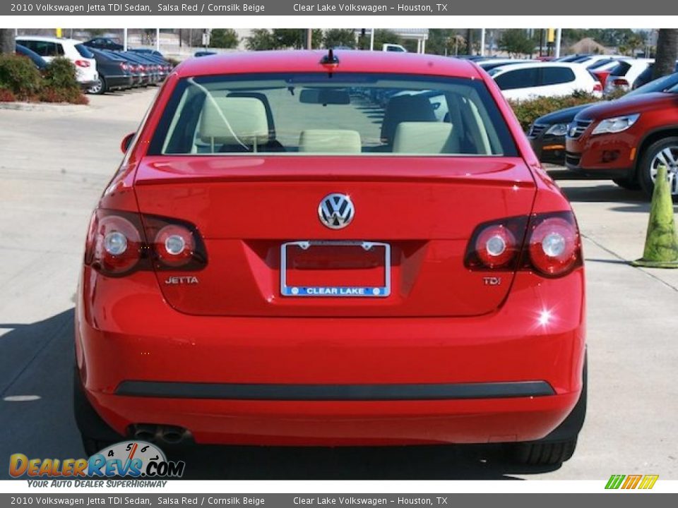 2010 Volkswagen Jetta TDI Sedan Salsa Red / Cornsilk Beige Photo #13