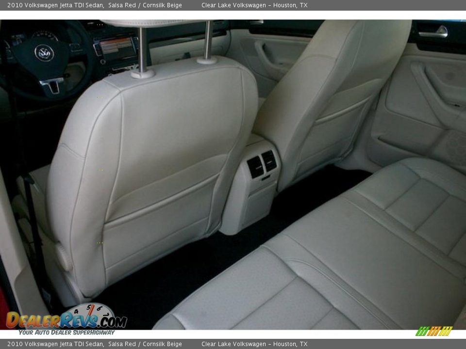 2010 Volkswagen Jetta TDI Sedan Salsa Red / Cornsilk Beige Photo #17