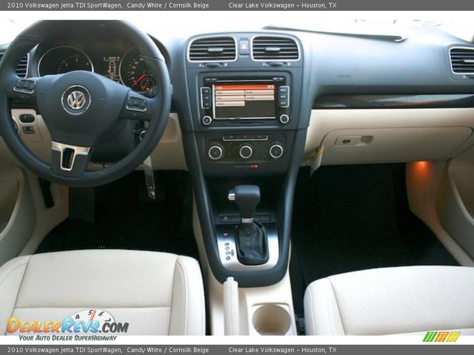2010 Volkswagen Jetta TDI SportWagen Candy White / Cornsilk Beige Photo #6