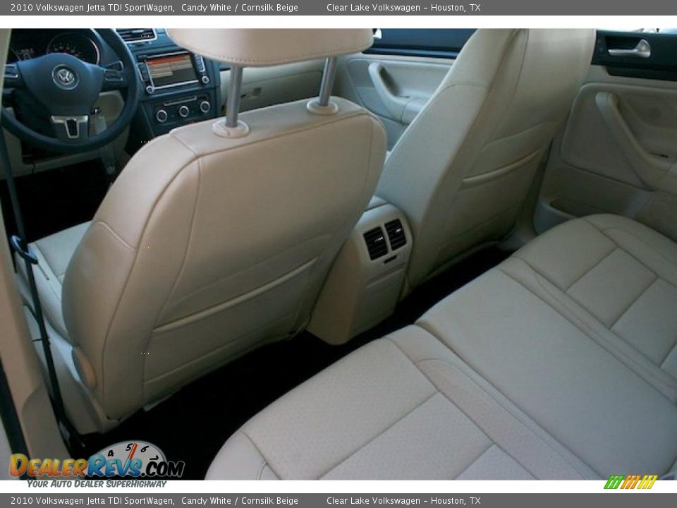 2010 Volkswagen Jetta TDI SportWagen Candy White / Cornsilk Beige Photo #16