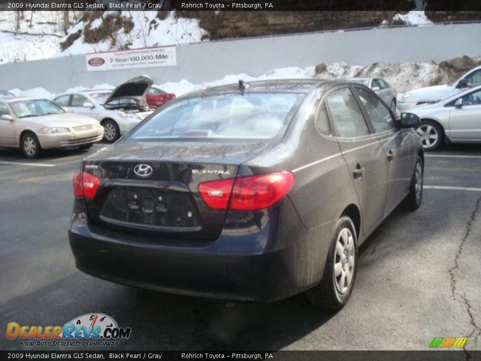 2009 Hyundai Elantra GLS Sedan Black Pearl / Gray Photo #4