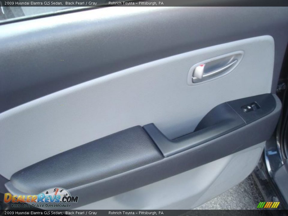 2009 Hyundai Elantra GLS Sedan Black Pearl / Gray Photo #13