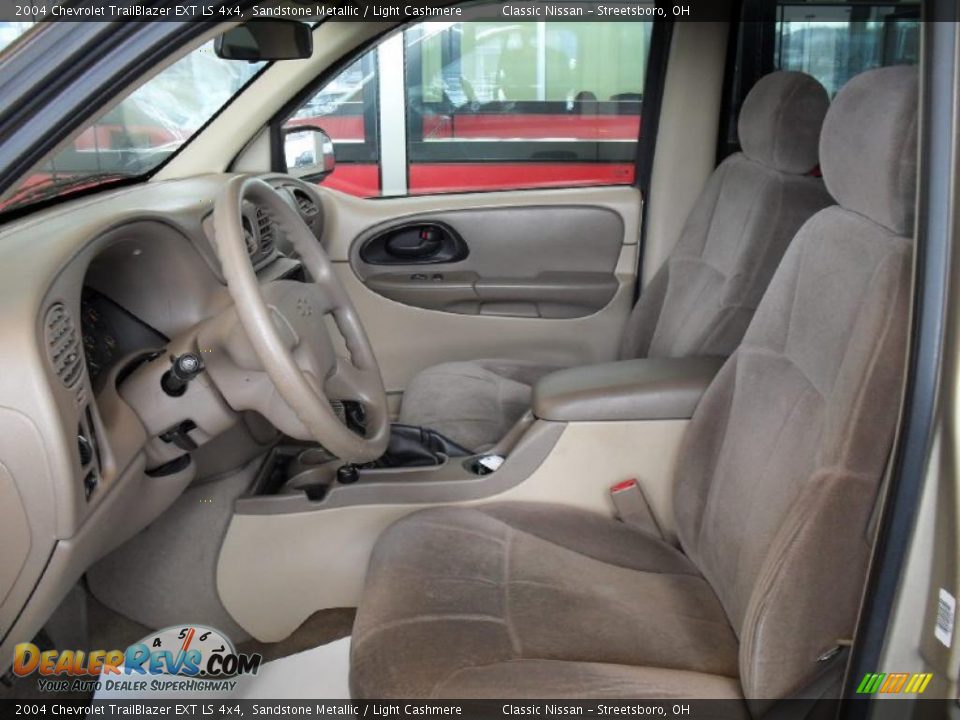 2004 Chevrolet TrailBlazer EXT LS 4x4 Sandstone Metallic / Light Cashmere Photo #13