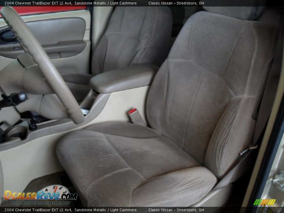 2004 Chevrolet TrailBlazer EXT LS 4x4 Sandstone Metallic / Light Cashmere Photo #15