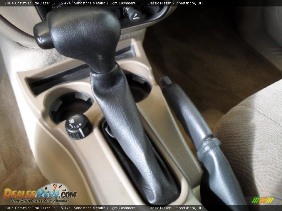 2004 Chevrolet TrailBlazer EXT LS 4x4 Sandstone Metallic / Light Cashmere Photo #27
