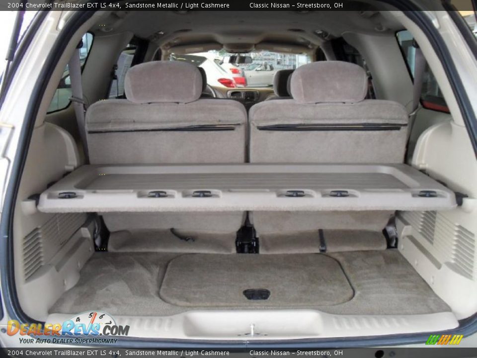 2004 Chevrolet TrailBlazer EXT LS 4x4 Sandstone Metallic / Light Cashmere Photo #34