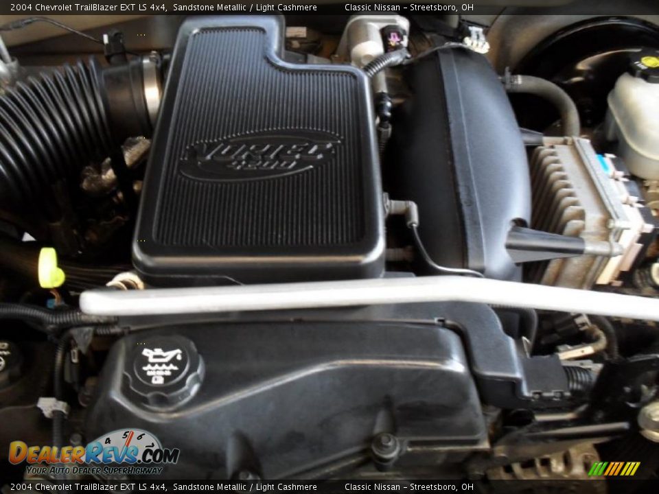 2004 Chevrolet TrailBlazer EXT LS 4x4 Sandstone Metallic / Light Cashmere Photo #36