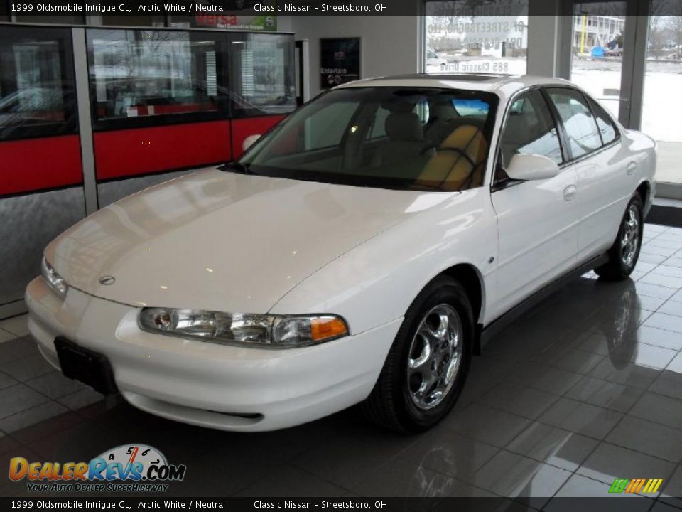1999 Oldsmobile Intrigue GL Arctic White / Neutral Photo #1