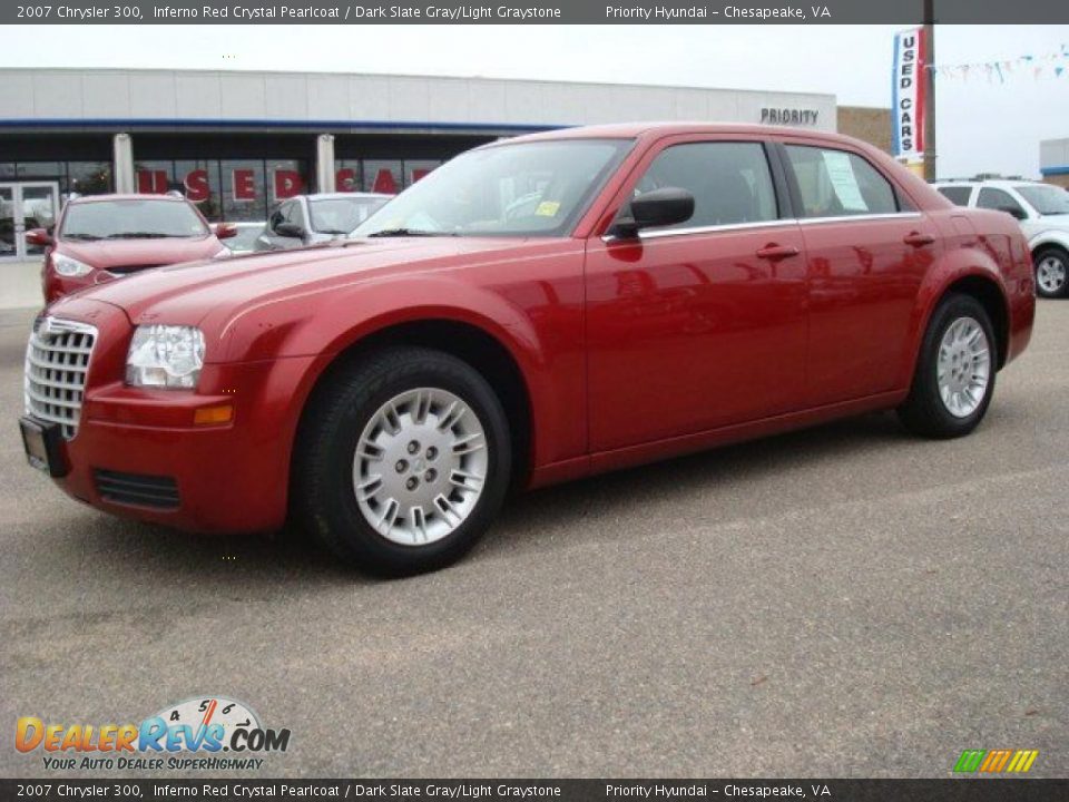 2007 Chrysler 300 Inferno Red Crystal Pearlcoat / Dark Slate Gray/Light Graystone Photo #2