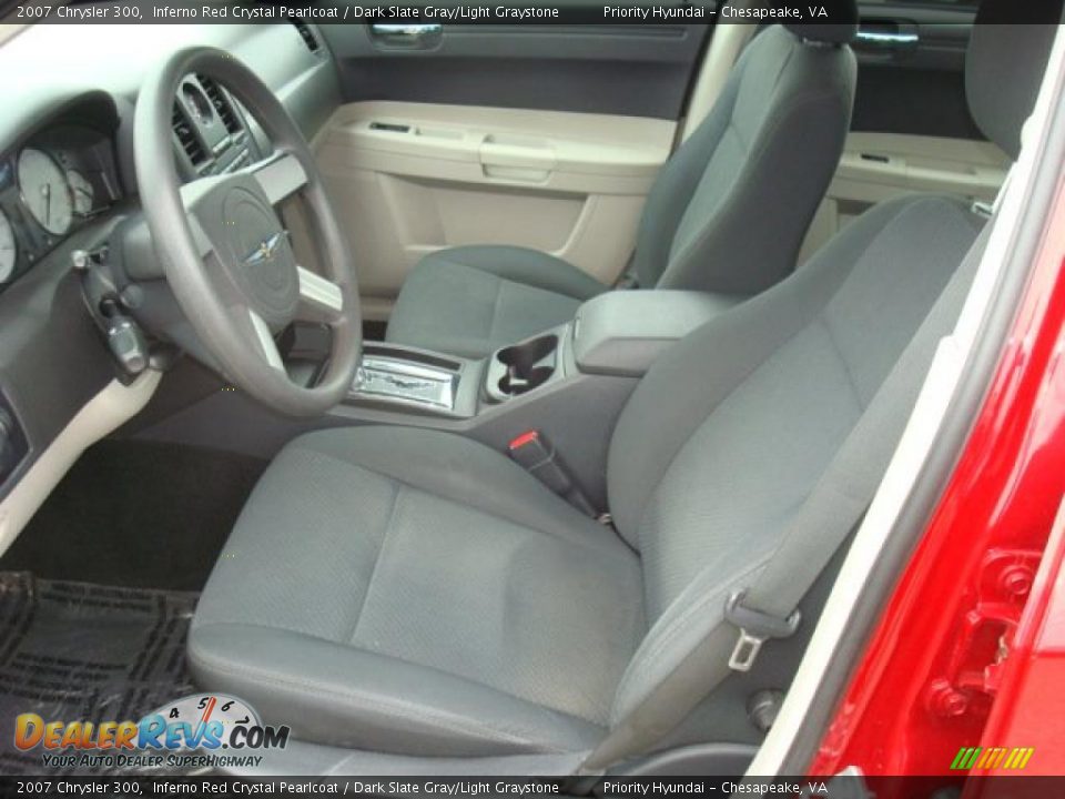 2007 Chrysler 300 Inferno Red Crystal Pearlcoat / Dark Slate Gray/Light Graystone Photo #10