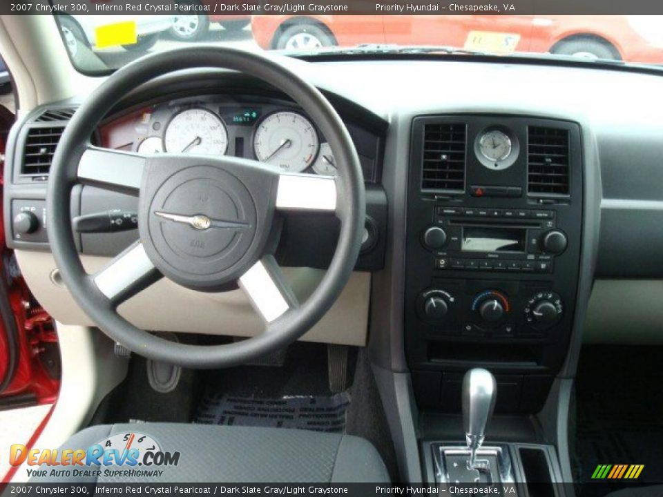 2007 Chrysler 300 Inferno Red Crystal Pearlcoat / Dark Slate Gray/Light Graystone Photo #12