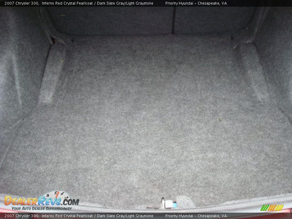 2007 Chrysler 300 Inferno Red Crystal Pearlcoat / Dark Slate Gray/Light Graystone Photo #13