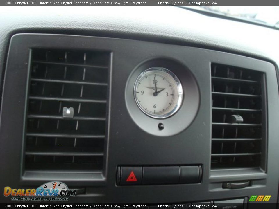 2007 Chrysler 300 Inferno Red Crystal Pearlcoat / Dark Slate Gray/Light Graystone Photo #18