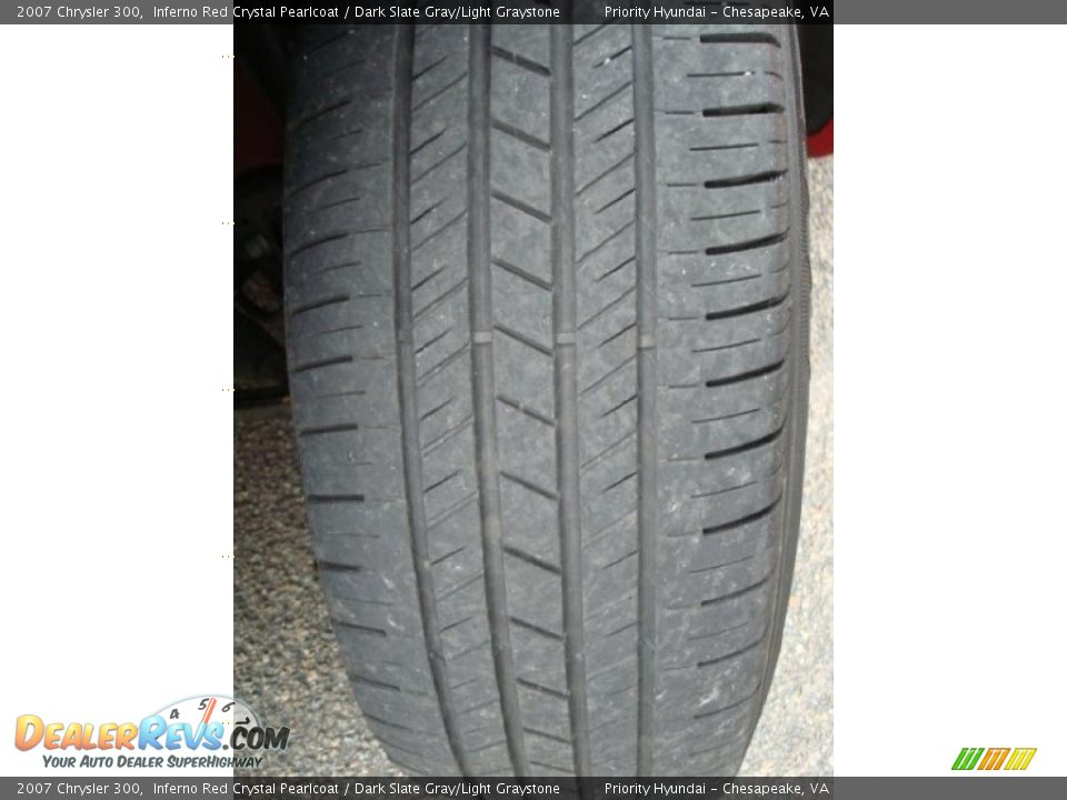 2007 Chrysler 300 Inferno Red Crystal Pearlcoat / Dark Slate Gray/Light Graystone Photo #23
