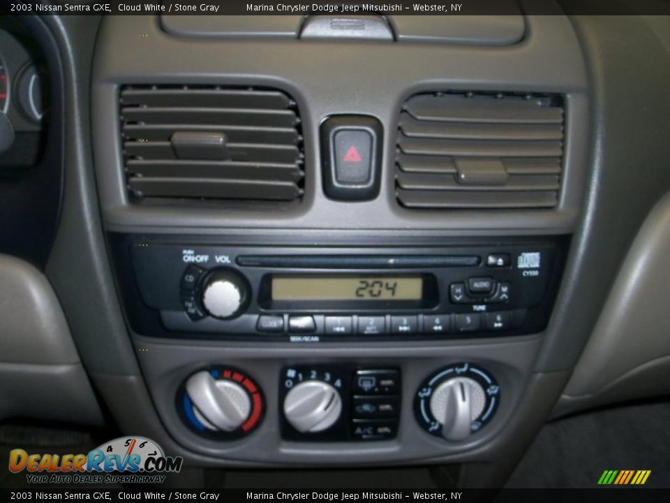 2003 Nissan Sentra GXE Cloud White / Stone Gray Photo #4