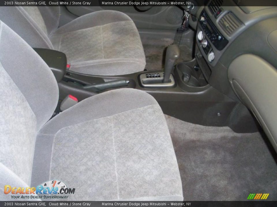 2003 Nissan Sentra GXE Cloud White / Stone Gray Photo #21