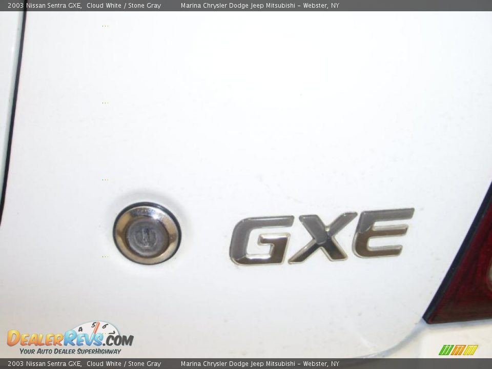 2003 Nissan Sentra GXE Cloud White / Stone Gray Photo #24