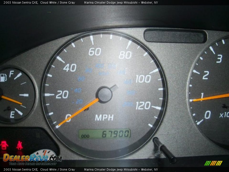 2003 Nissan Sentra GXE Cloud White / Stone Gray Photo #25