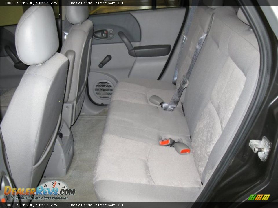 2003 Saturn VUE Silver / Gray Photo #21