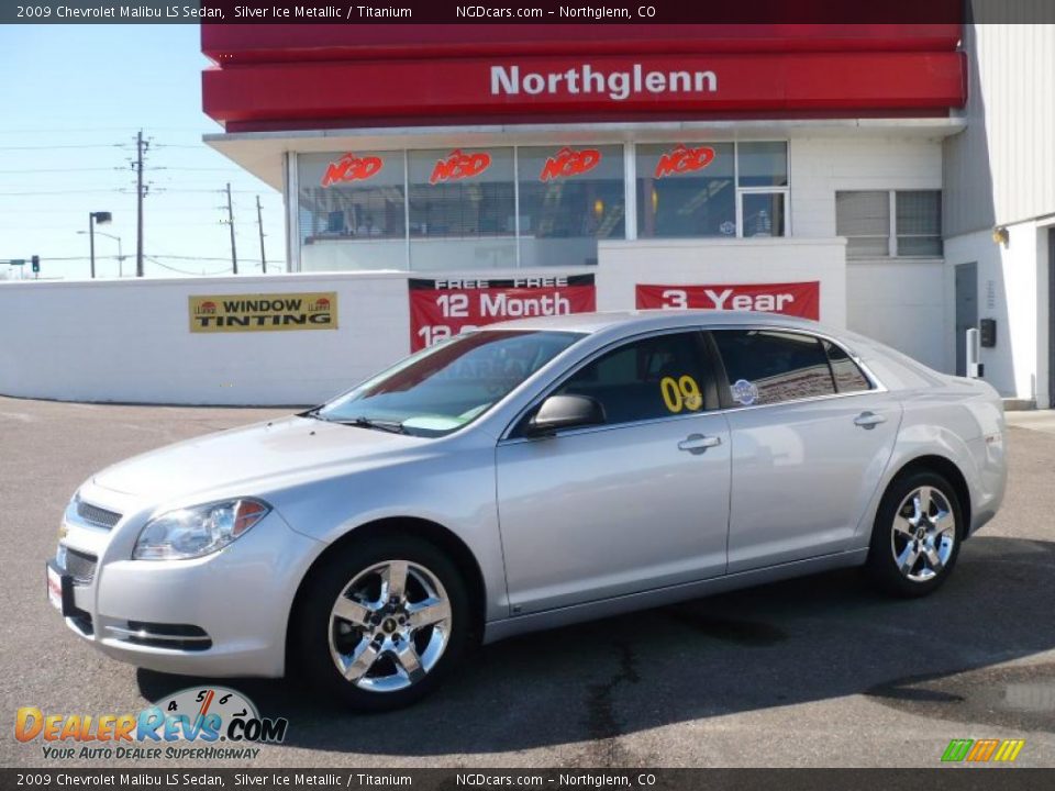 2009 Chevrolet Malibu LS Sedan Silver Ice Metallic / Titanium Photo #1