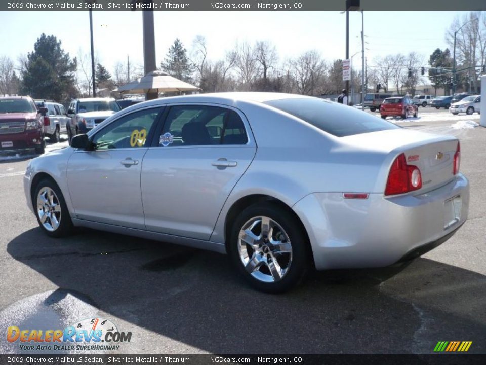 2009 Chevrolet Malibu LS Sedan Silver Ice Metallic / Titanium Photo #6