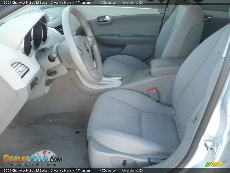 2009 Chevrolet Malibu LS Sedan Silver Ice Metallic / Titanium Photo #9