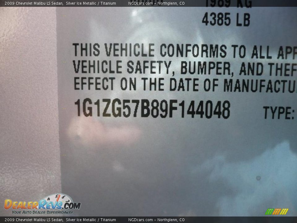 2009 Chevrolet Malibu LS Sedan Silver Ice Metallic / Titanium Photo #22