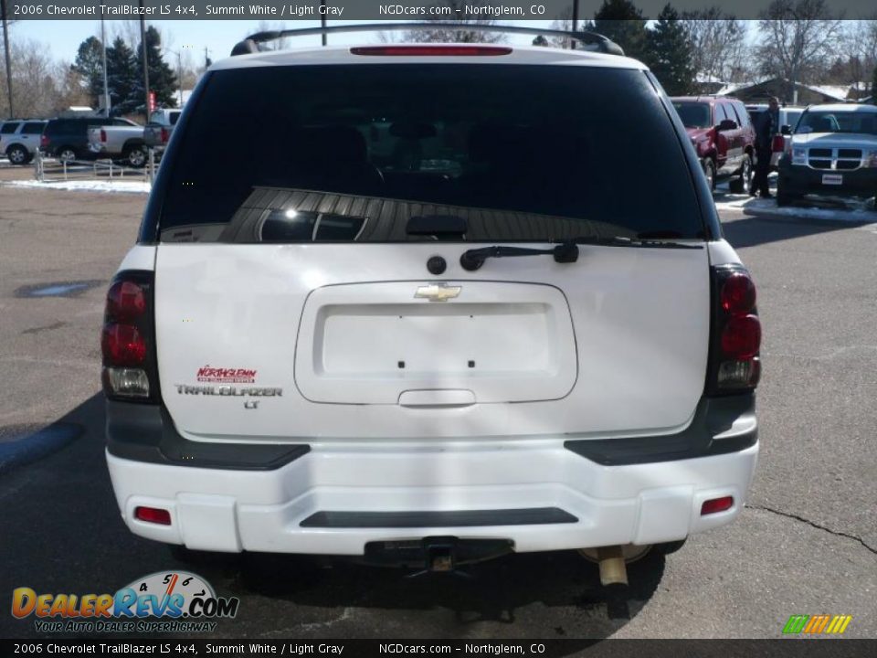 2006 Chevrolet TrailBlazer LS 4x4 Summit White / Light Gray Photo #5