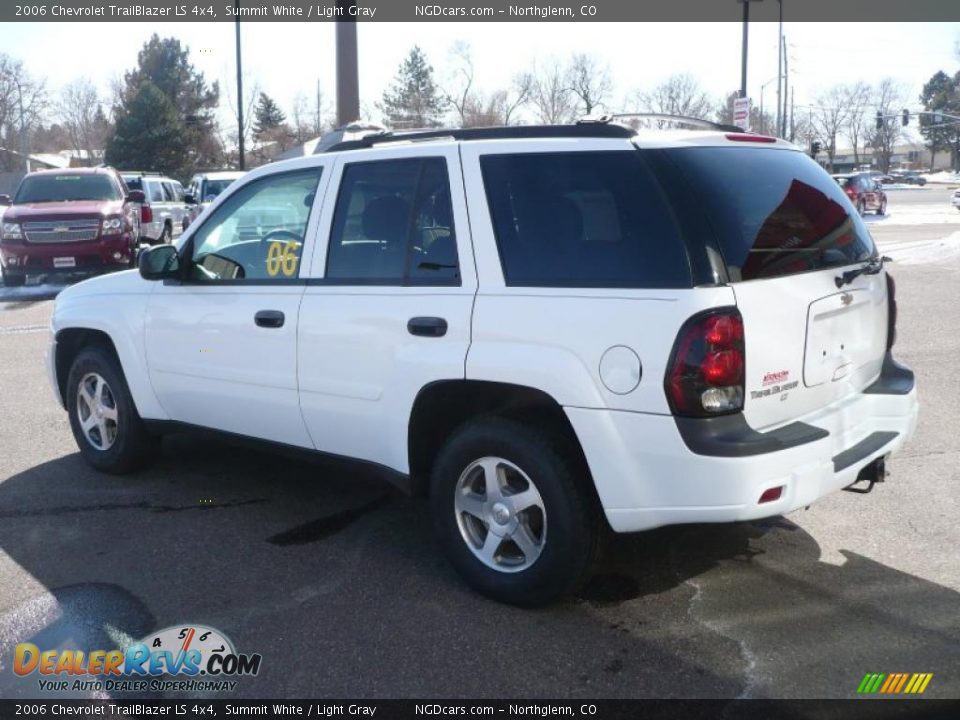 2006 Chevrolet TrailBlazer LS 4x4 Summit White / Light Gray Photo #6