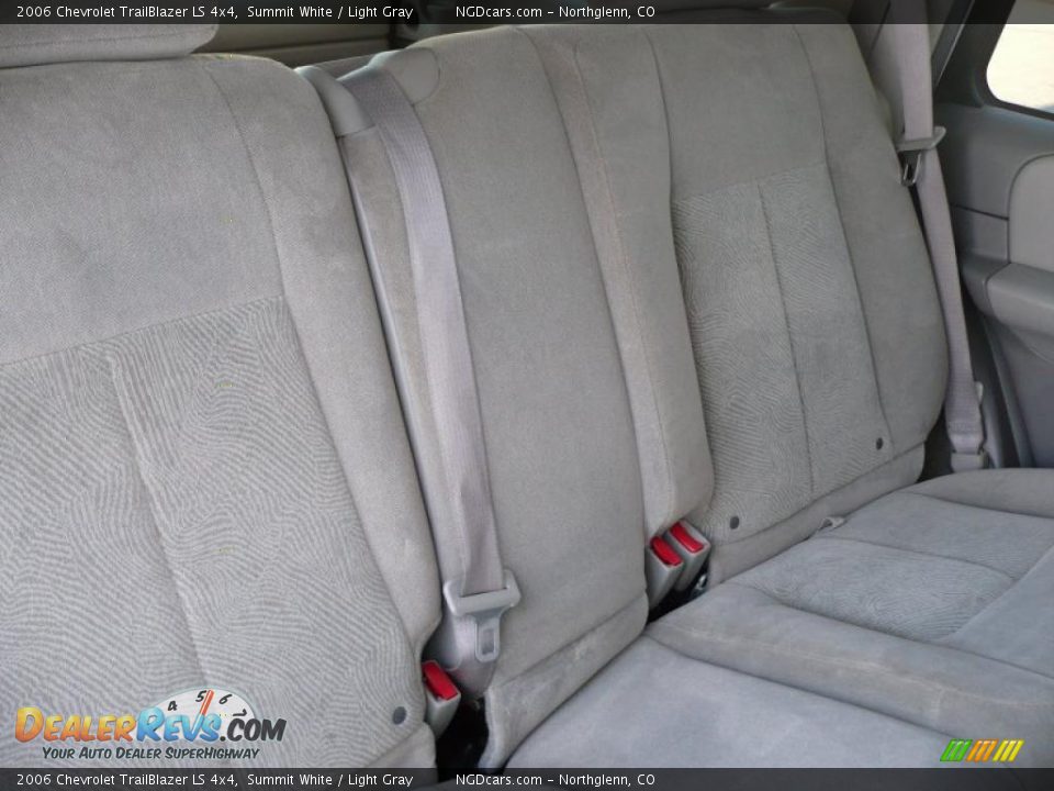 2006 Chevrolet TrailBlazer LS 4x4 Summit White / Light Gray Photo #12