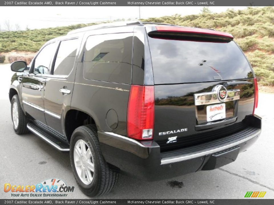 2007 Cadillac Escalade AWD Black Raven / Cocoa/Light Cashmere Photo #2