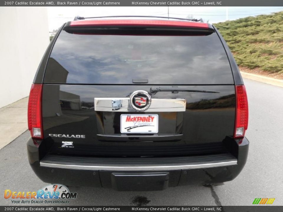 2007 Cadillac Escalade AWD Black Raven / Cocoa/Light Cashmere Photo #3