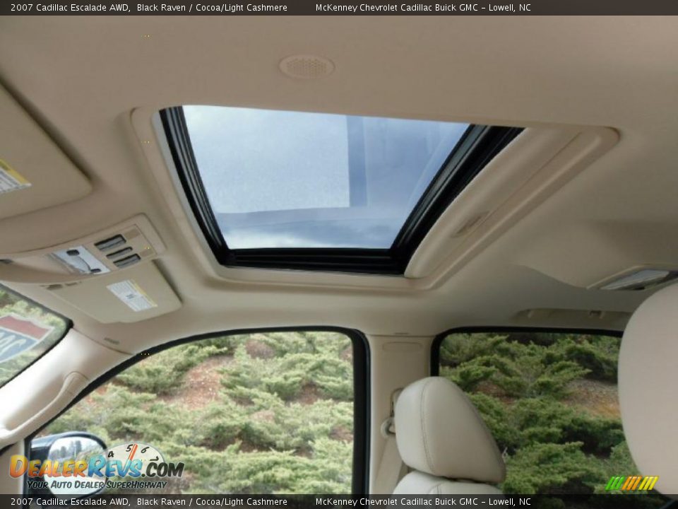 2007 Cadillac Escalade AWD Black Raven / Cocoa/Light Cashmere Photo #11