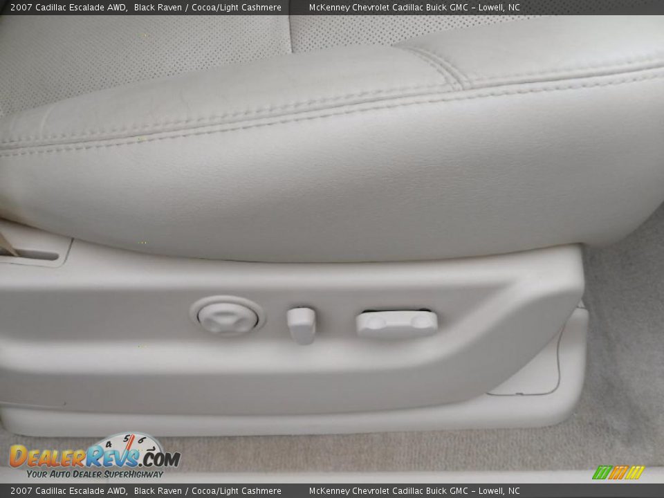 2007 Cadillac Escalade AWD Black Raven / Cocoa/Light Cashmere Photo #21