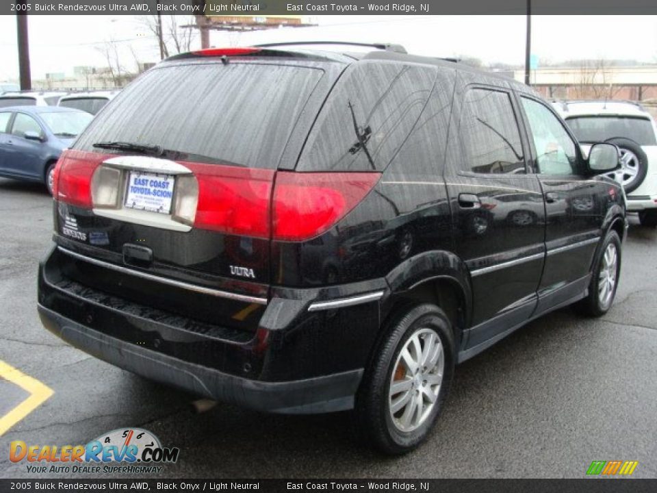 2005 Buick Rendezvous Ultra AWD Black Onyx / Light Neutral Photo #3