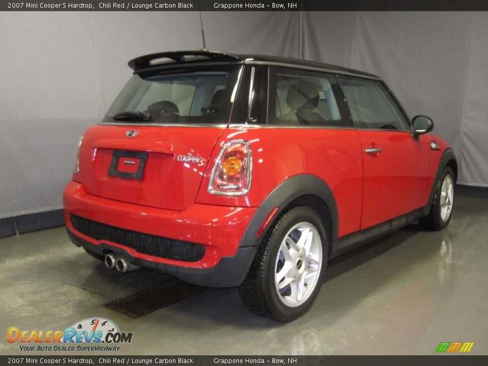 2007 Mini Cooper S Hardtop Chili Red / Lounge Carbon Black Photo #3
