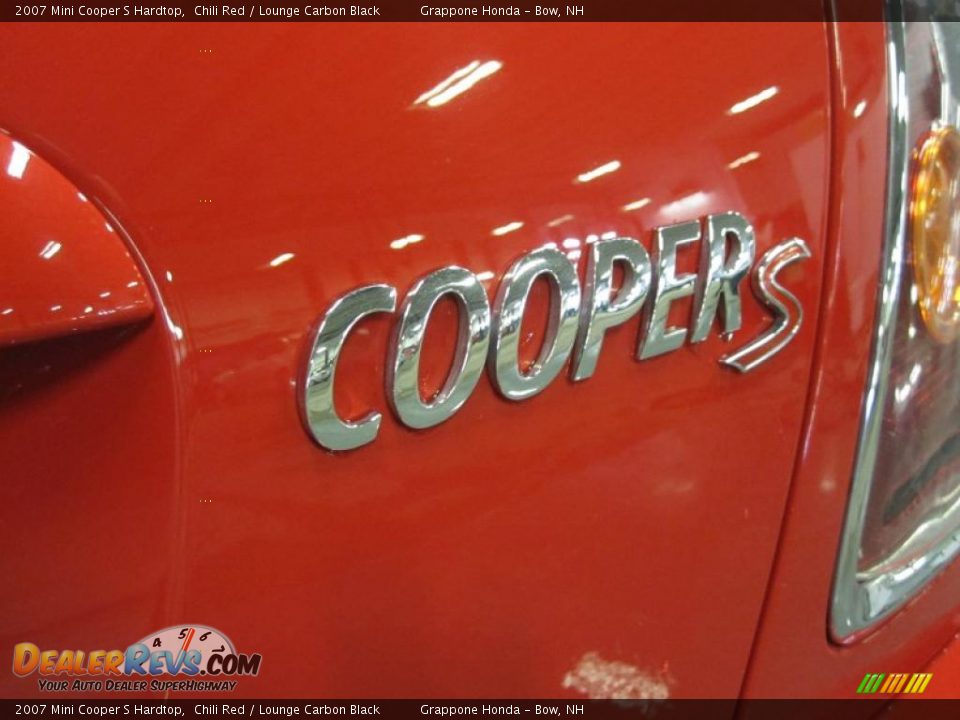 2007 Mini Cooper S Hardtop Chili Red / Lounge Carbon Black Photo #5