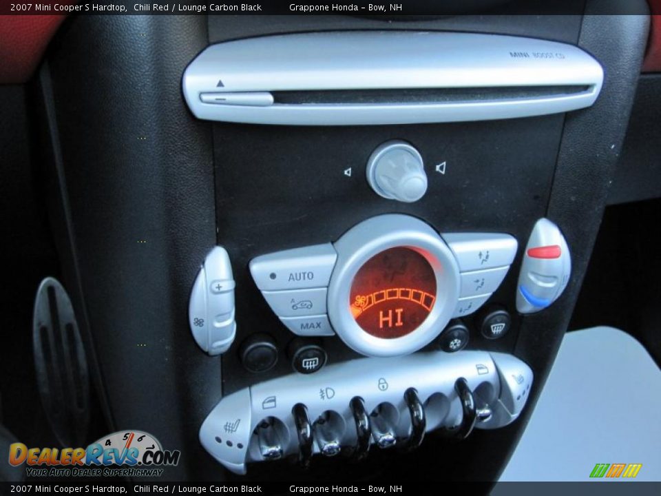 2007 Mini Cooper S Hardtop Chili Red / Lounge Carbon Black Photo #10