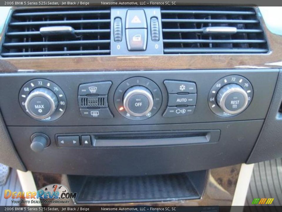 2006 BMW 5 Series 525i Sedan Jet Black / Beige Photo #10