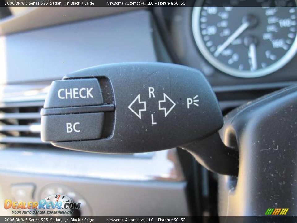 2006 BMW 5 Series 525i Sedan Jet Black / Beige Photo #12