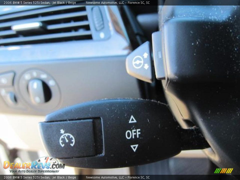 2006 BMW 5 Series 525i Sedan Jet Black / Beige Photo #13