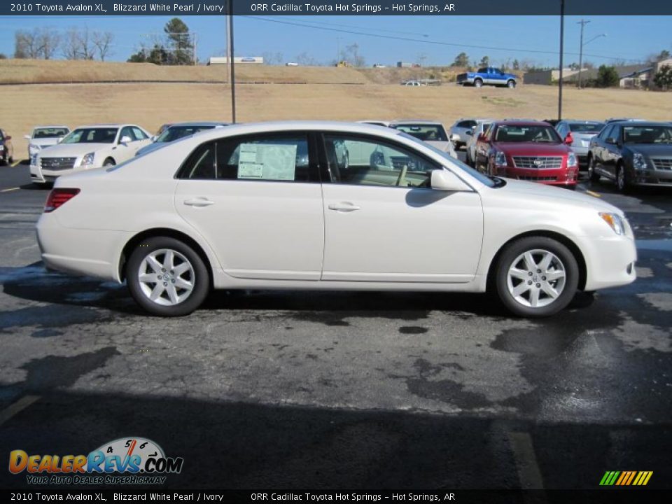 2010 Toyota Avalon XL Blizzard White Pearl / Ivory Photo #4