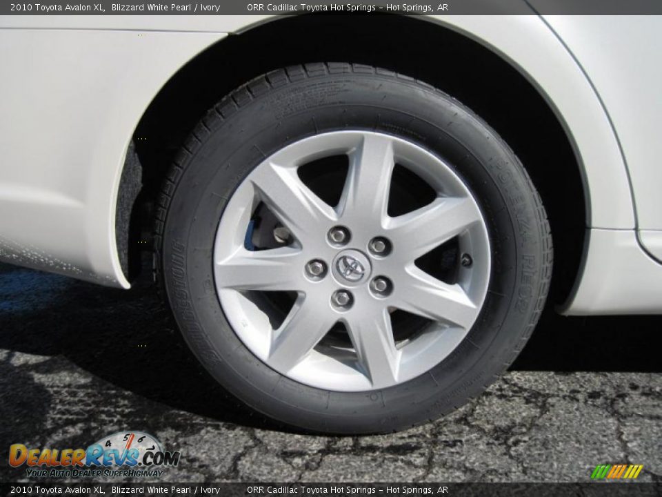 2010 Toyota Avalon XL Blizzard White Pearl / Ivory Photo #14