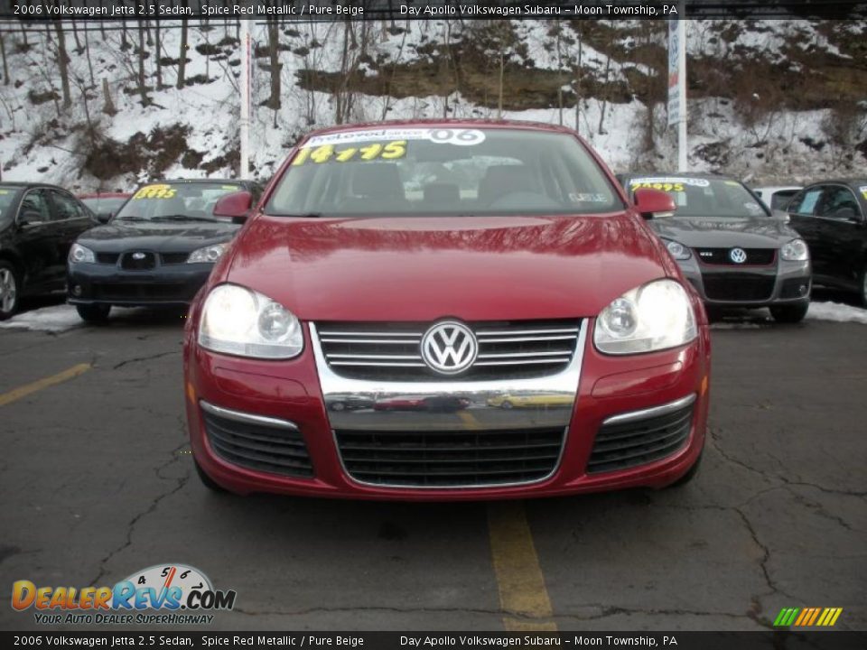 2006 Volkswagen Jetta 2.5 Sedan Spice Red Metallic / Pure Beige Photo #3
