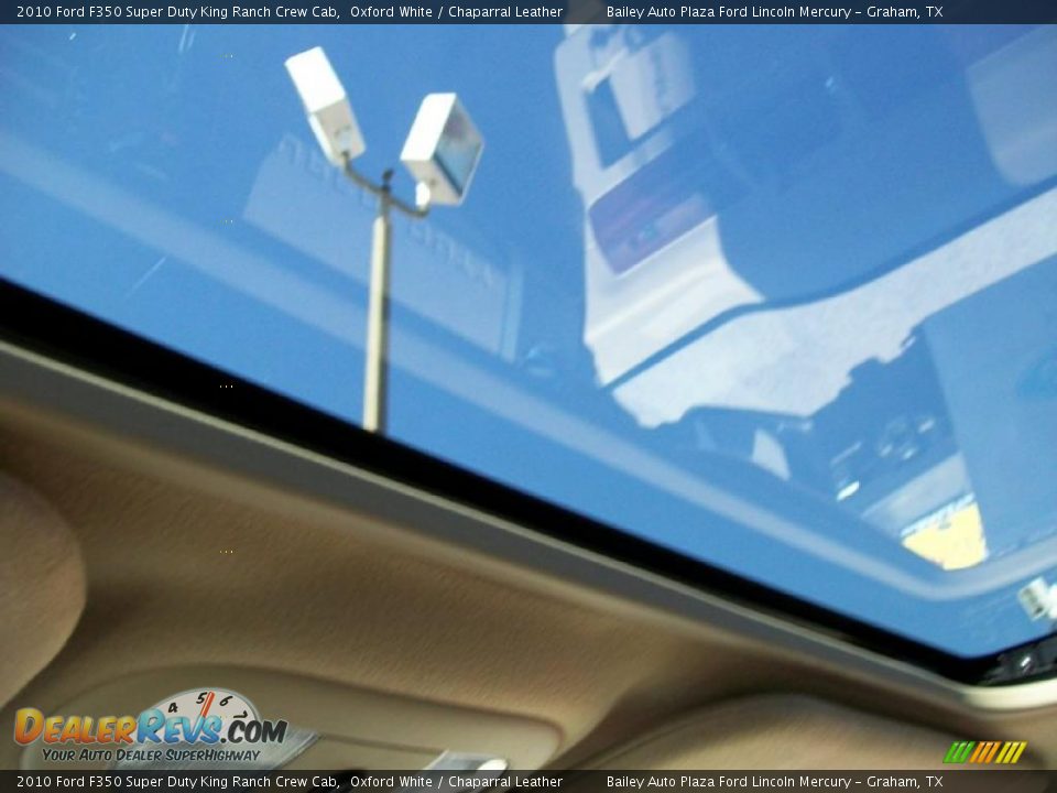2010 Ford F350 Super Duty King Ranch Crew Cab Oxford White / Chaparral Leather Photo #4
