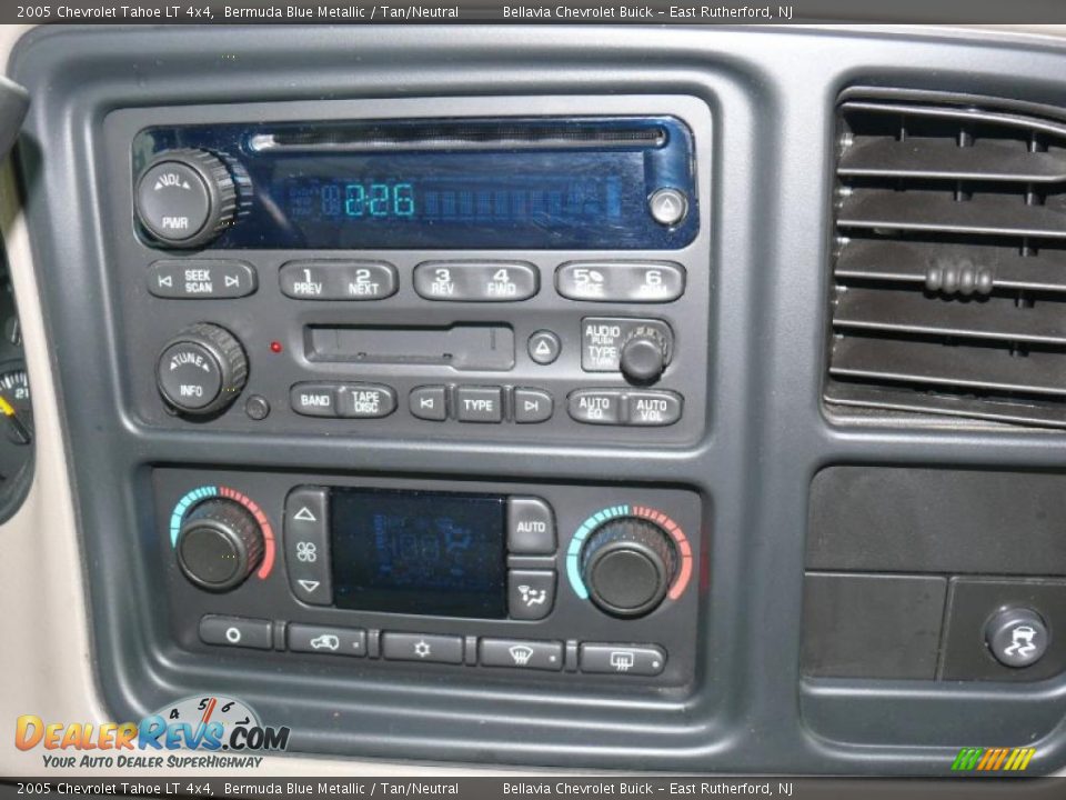 2005 Chevrolet Tahoe LT 4x4 Bermuda Blue Metallic / Tan/Neutral Photo #10
