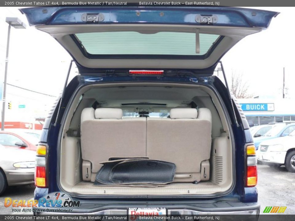 2005 Chevrolet Tahoe LT 4x4 Bermuda Blue Metallic / Tan/Neutral Photo #13