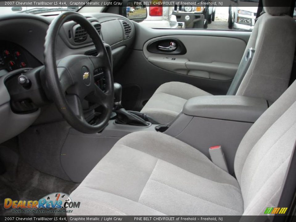 2007 Chevrolet TrailBlazer LS 4x4 Graphite Metallic / Light Gray Photo #12