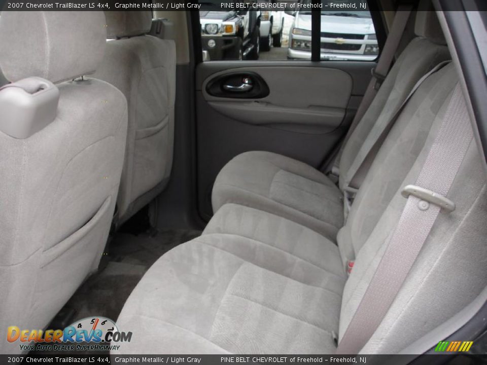 2007 Chevrolet TrailBlazer LS 4x4 Graphite Metallic / Light Gray Photo #14